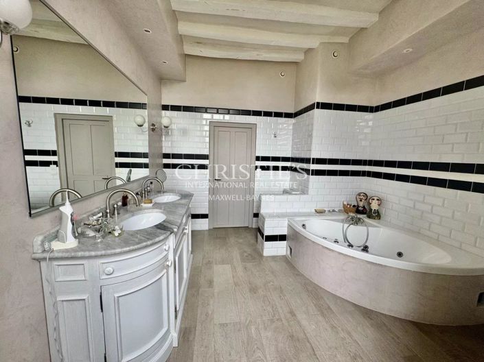 Image No.19-Maison de 6 chambres à vendre à Chinon