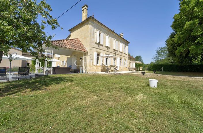 Image No.1-5 Bed House for sale