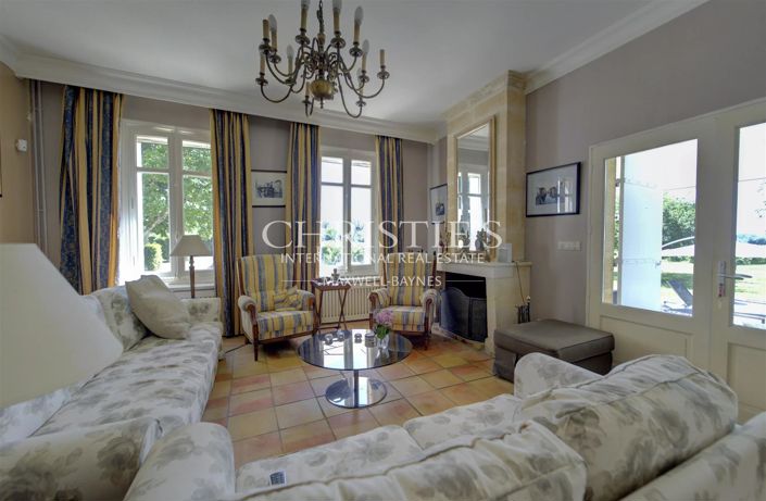 Image No.4-5 Bed House for sale