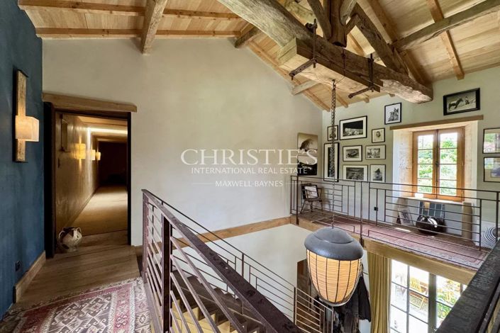 Image No.23-6 Bed House for sale