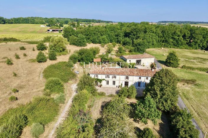 Image No.9-6 Bed House for sale