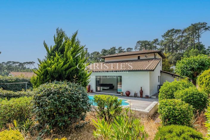 Image No.4-4 Bed House for sale