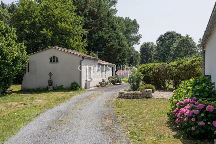 Image No.26-5 Bed House for sale