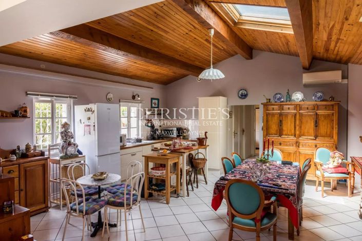 Image No.27-5 Bed House for sale