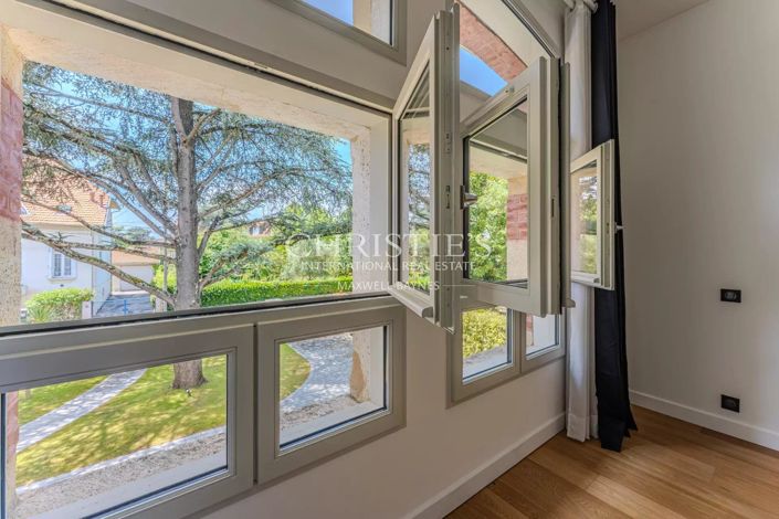 Image No.14-5 Bed House for sale