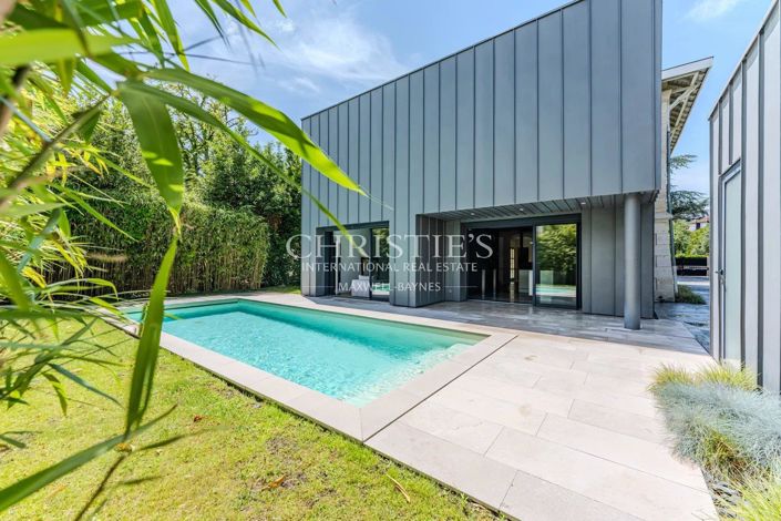 Image No.25-5 Bed House for sale