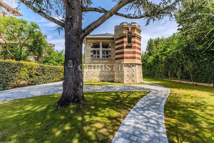 Image No.27-5 Bed House for sale