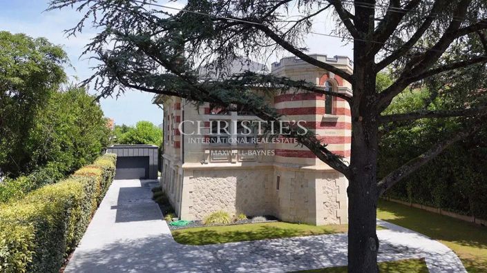 Image No.3-5 Bed House for sale