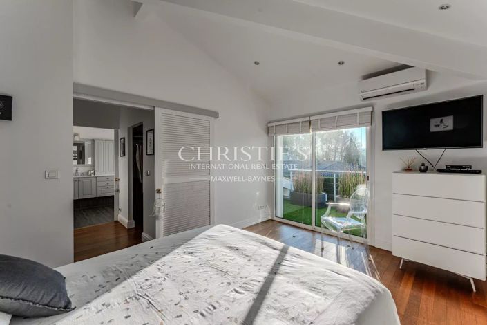 Image No.11-4 Bed House for sale