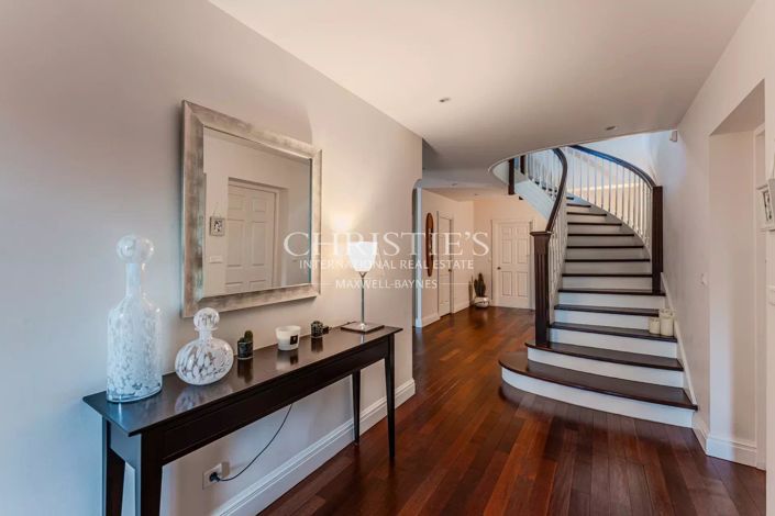 Image No.6-4 Bed House for sale