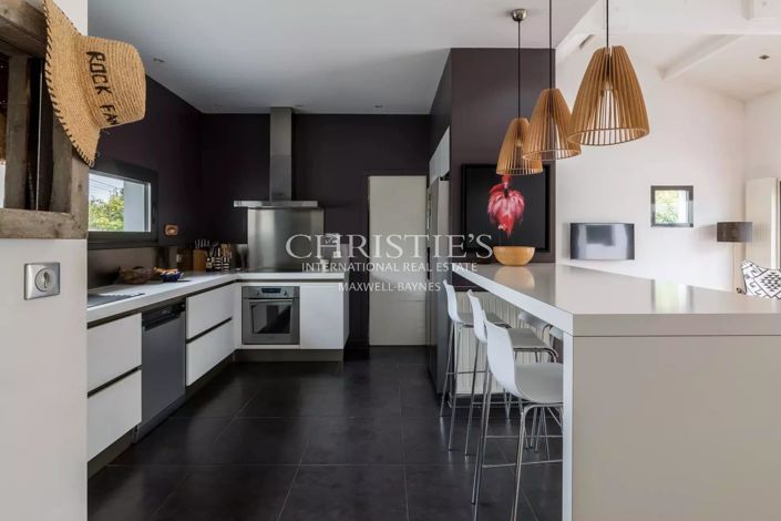 Image No.4-4 Bed House for sale