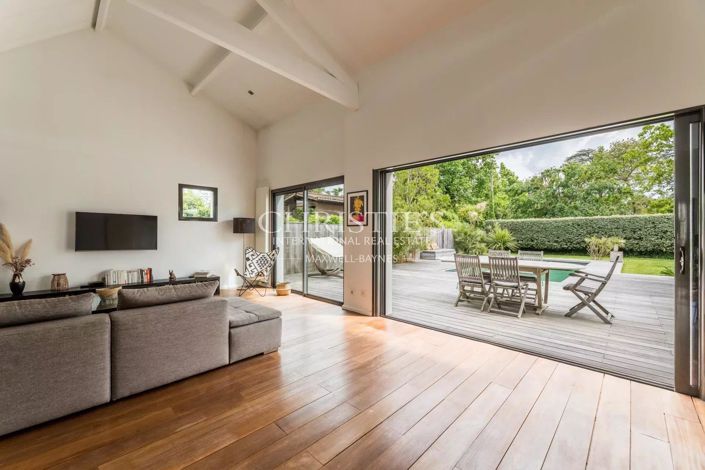 Image No.5-4 Bed House for sale