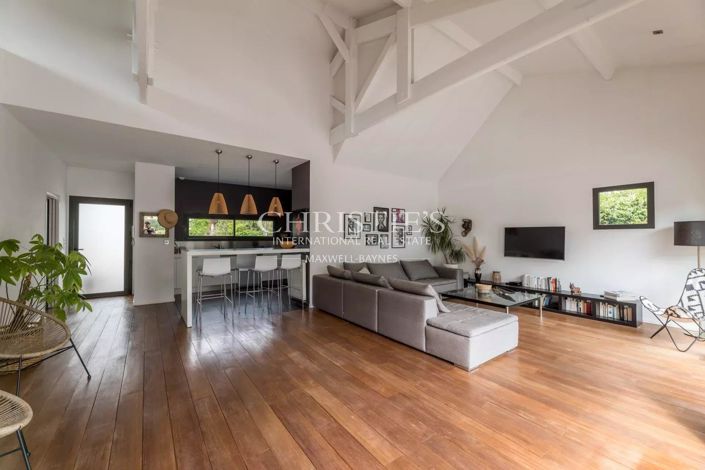 Image No.6-4 Bed House for sale