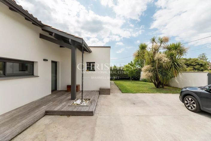 Image No.9-4 Bed House for sale