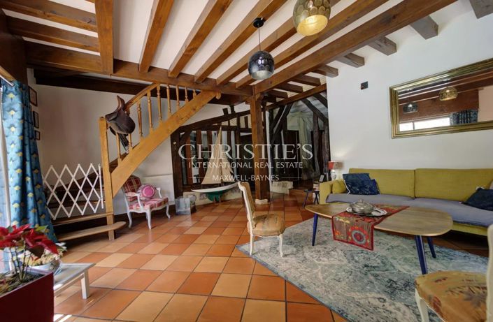 Image No.11-3 Bed House for sale