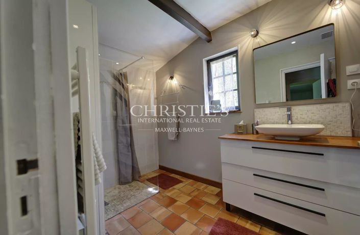 Image No.13-3 Bed House for sale