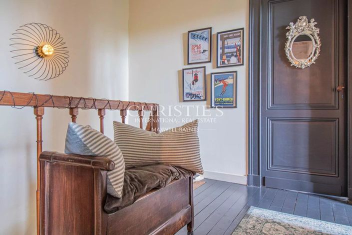 Image No.20-8 Bed House for sale