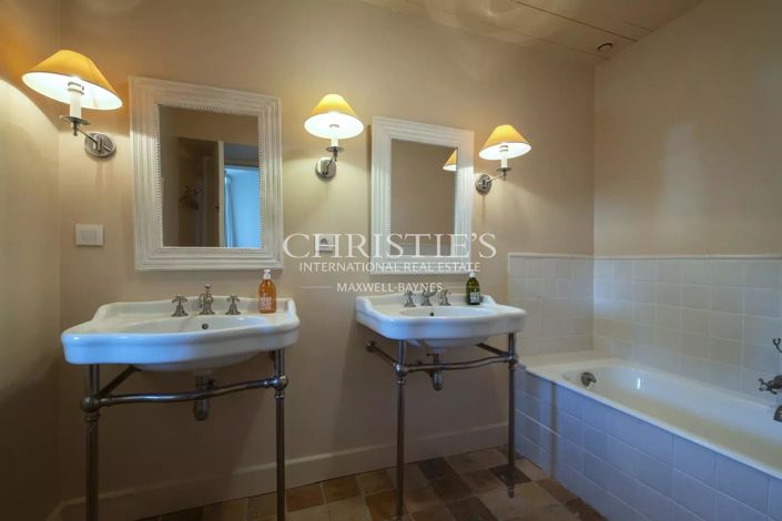 Image No.19-Maison de 10 chambres à vendre à La Rochelle