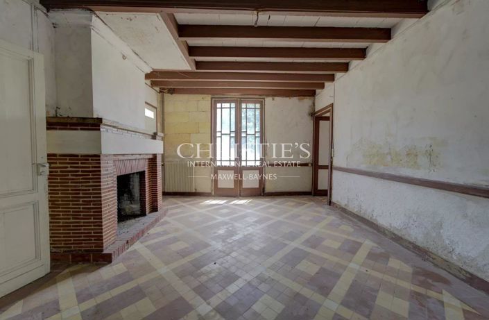 Image No.7-8 Bed House for sale