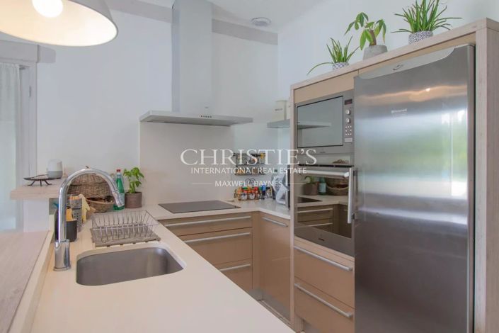 Image No.7-9 Bed House for sale