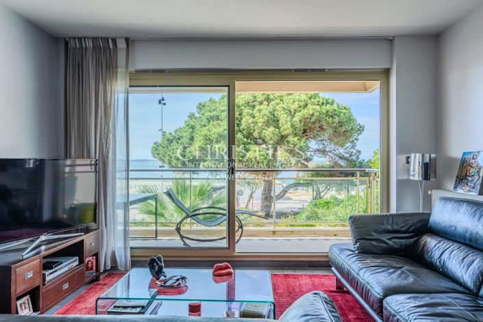 Image No.1-2 Bed Apartment for sale