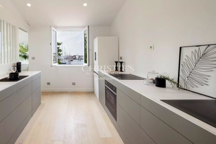 Image No.4-4 Bed Apartment for sale