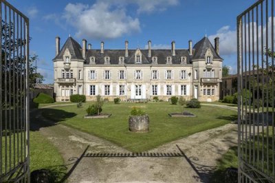 14 Bed House for sale