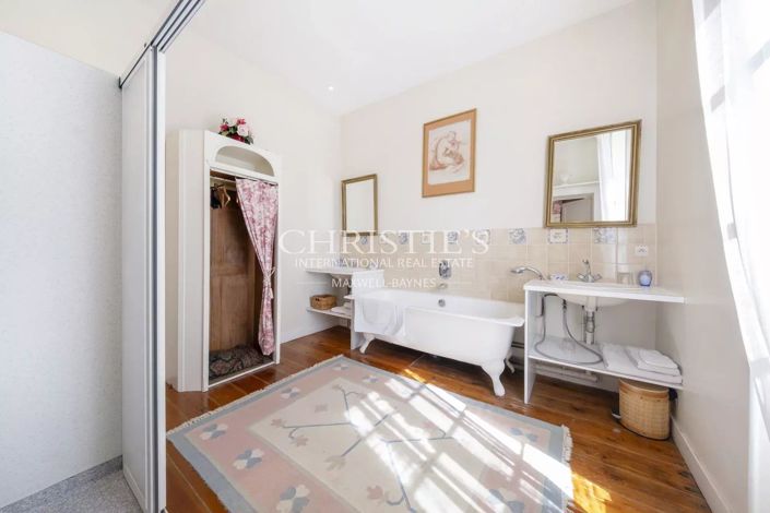 Image No.24-14 Bed House for sale