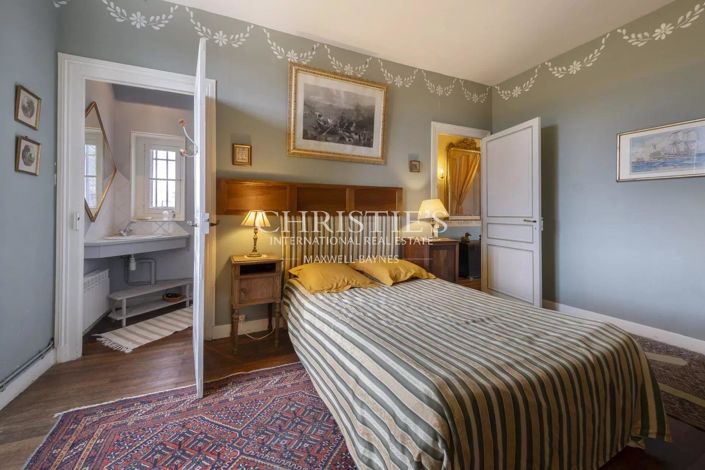 Image No.29-14 Bed House for sale