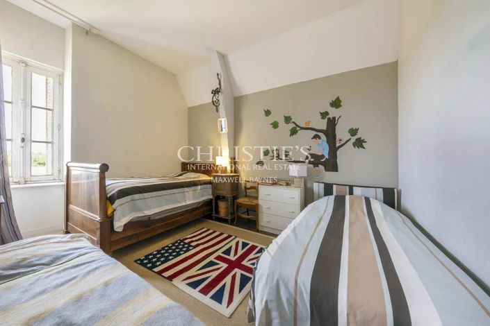 Image No.33-14 Bed House for sale