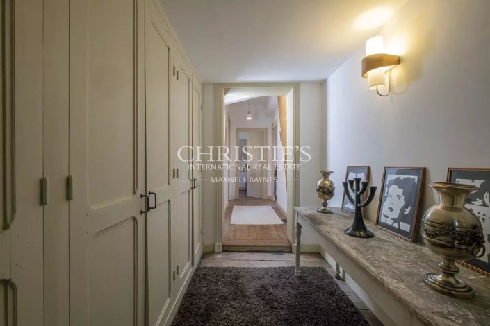 Image No.22-5 Bed House for sale