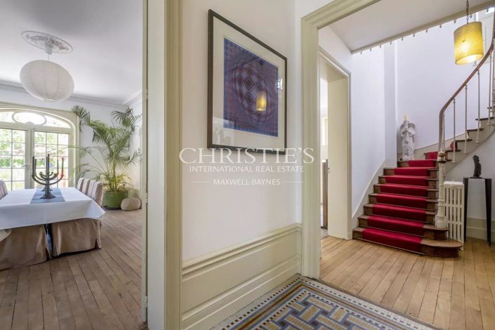 Image No.9-5 Bed House for sale