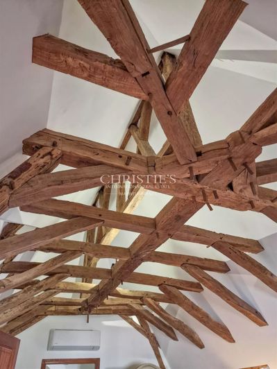 Image No.21-4 Bed House for sale