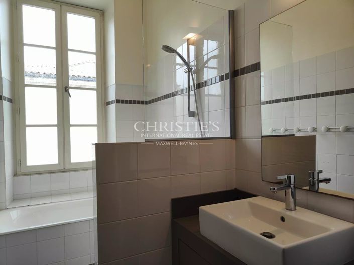 Image No.16-4 Bed House for sale