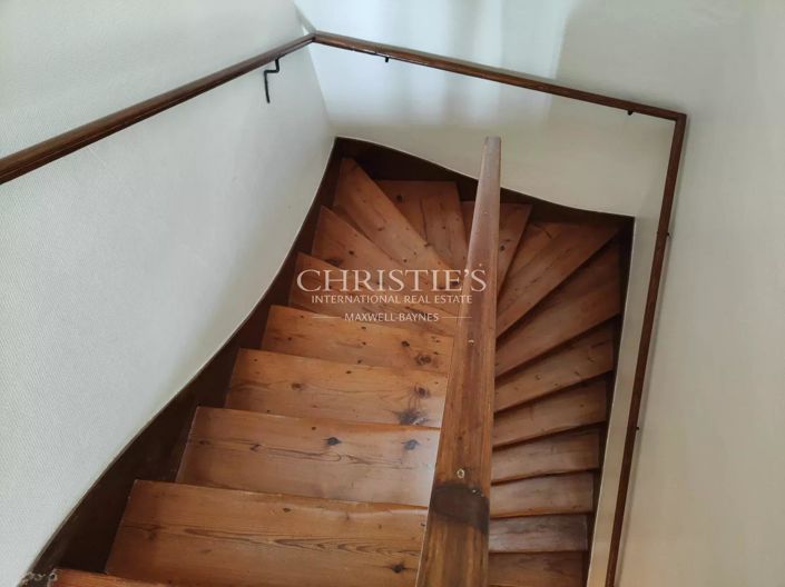 Image No.7-4 Bed House for sale