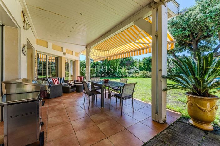 Image No.5-4 Bed House for sale