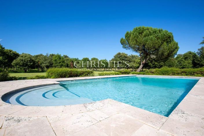 Image No.6-10 Bed House for sale