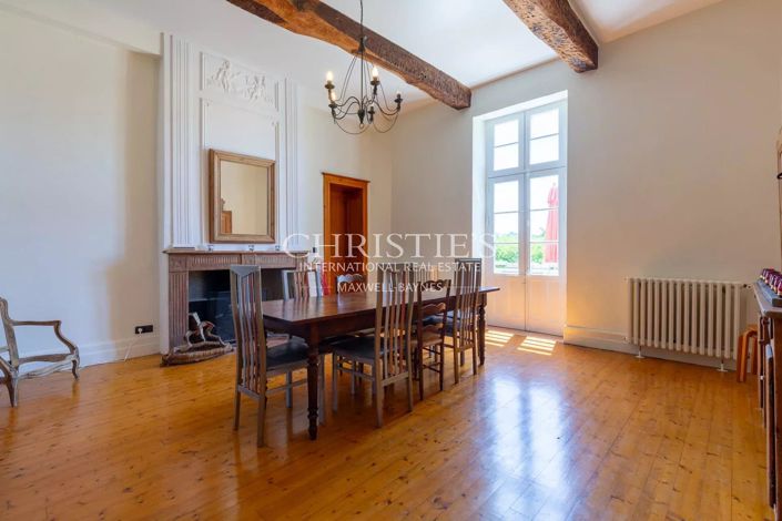 Image No.9-10 Bed House for sale