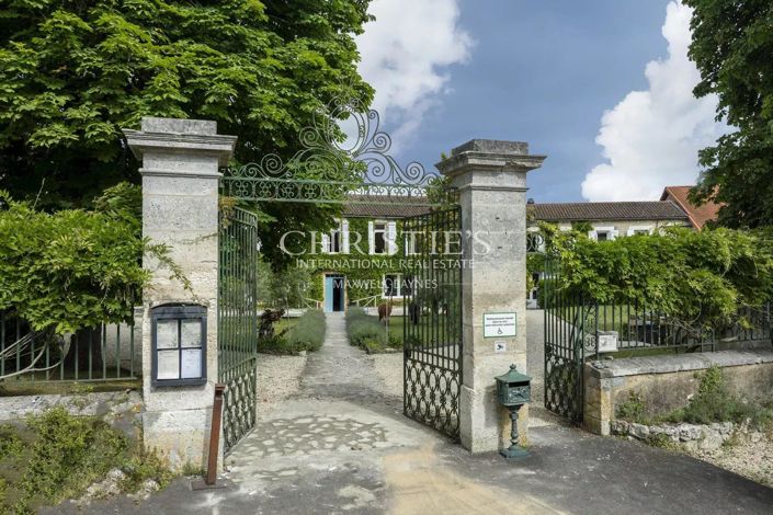 Image No.8-House for sale