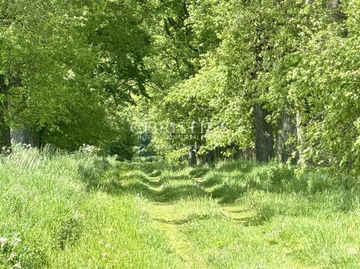 Image No.12-18 Bed House for sale