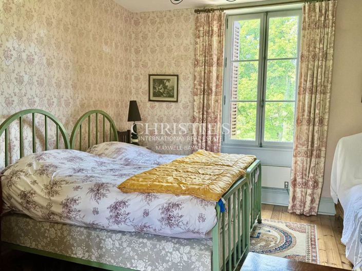 Image No.16-18 Bed House for sale