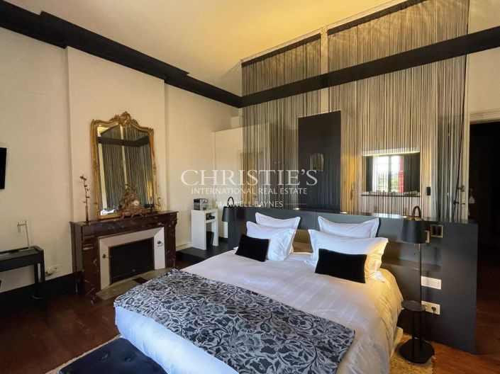 Image No.7-9 Bed House for sale