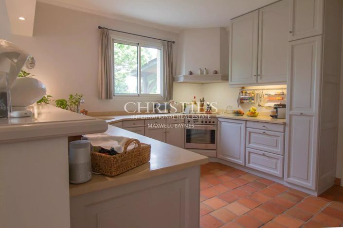 Image No.13-4 Bed House for sale