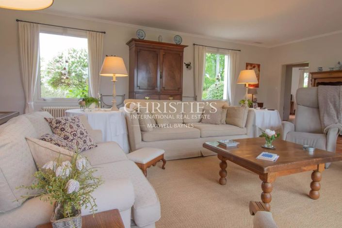 Image No.15-4 Bed House for sale