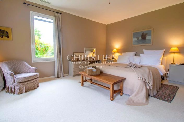 Image No.19-4 Bed House for sale