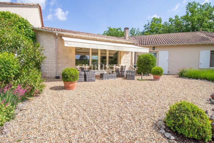 Image No.8-4 Bed House for sale