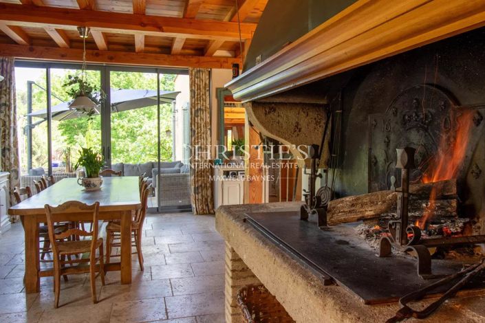 Image No.14-5 Bed House for sale