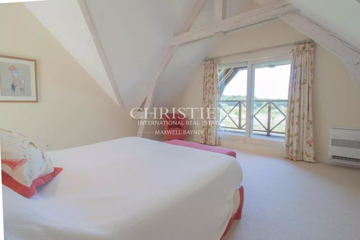 Image No.17-3 Bed House for sale