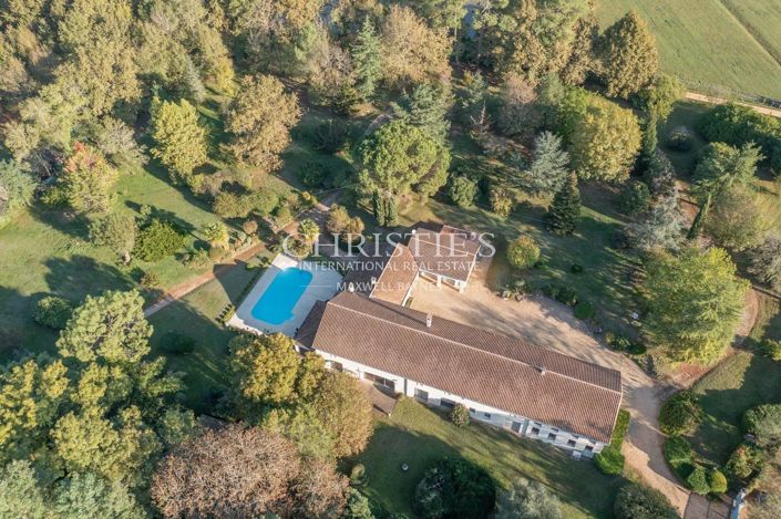 Image No.2-5 Bed House for sale