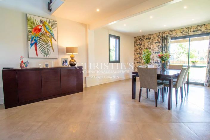 Image No.12-3 Bed House for sale